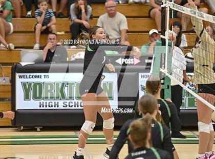 Thumbnail 1 in Shelbyville @ Yorktown photogallery.
