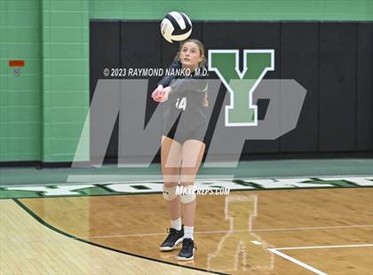 Thumbnail 2 in Shelbyville @ Yorktown photogallery.
