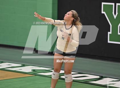Thumbnail 3 in Shelbyville @ Yorktown photogallery.