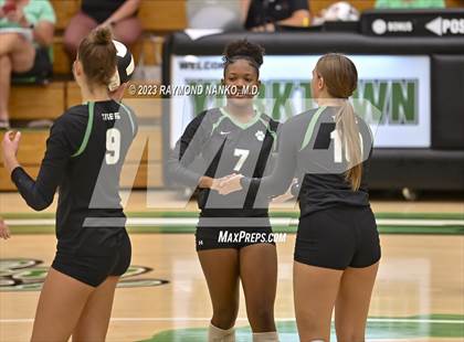 Thumbnail 1 in Shelbyville @ Yorktown photogallery.