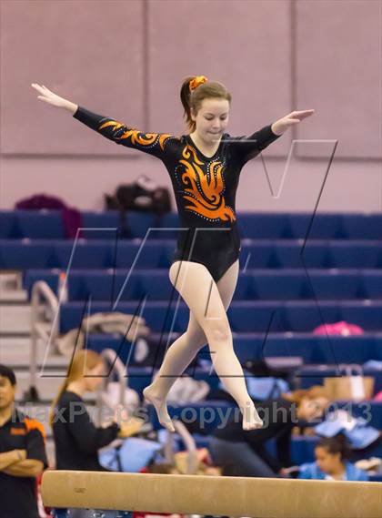 Thumbnail 1 in Multi-Team Meet @ Washington-Lee  photogallery.