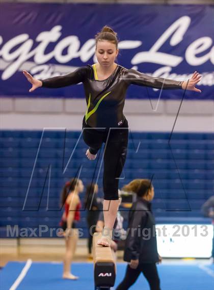 Thumbnail 2 in Multi-Team Meet @ Washington-Lee  photogallery.