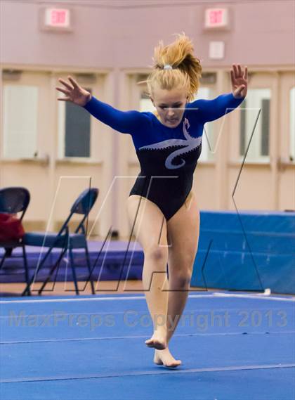 Thumbnail 1 in Multi-Team Meet @ Washington-Lee  photogallery.