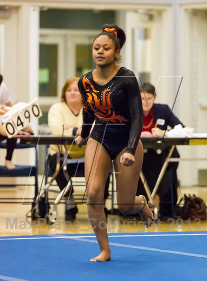 Thumbnail 2 in Multi-Team Meet @ Washington-Lee  photogallery.