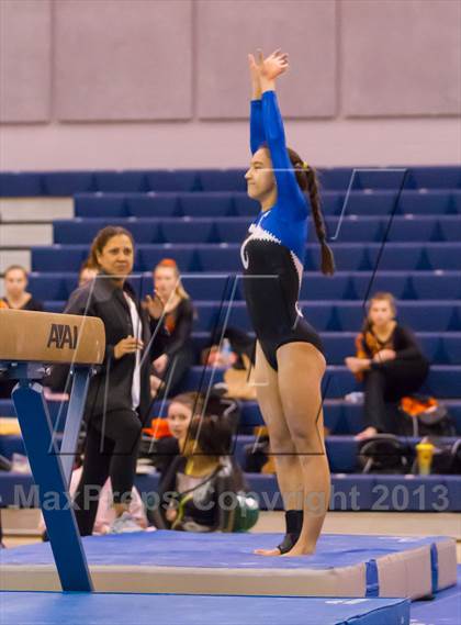 Thumbnail 3 in Multi-Team Meet @ Washington-Lee  photogallery.