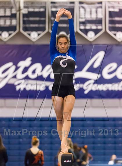 Thumbnail 3 in Multi-Team Meet @ Washington-Lee  photogallery.