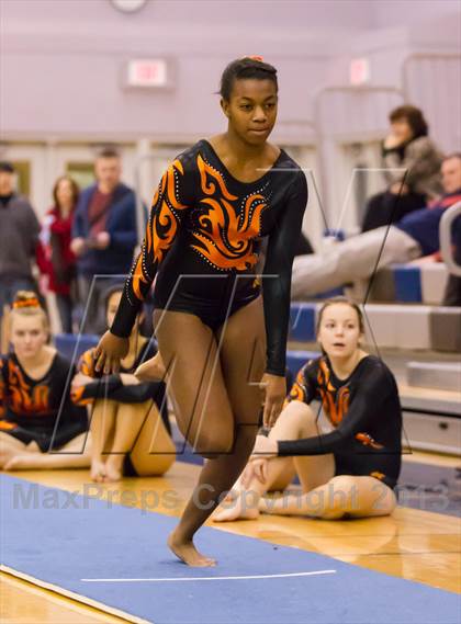 Thumbnail 1 in Multi-Team Meet @ Washington-Lee  photogallery.