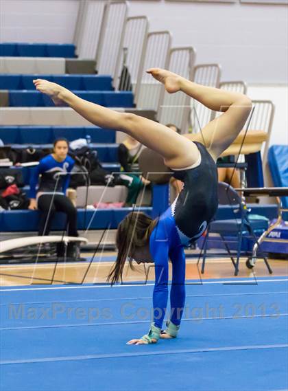 Thumbnail 1 in Multi-Team Meet @ Washington-Lee  photogallery.