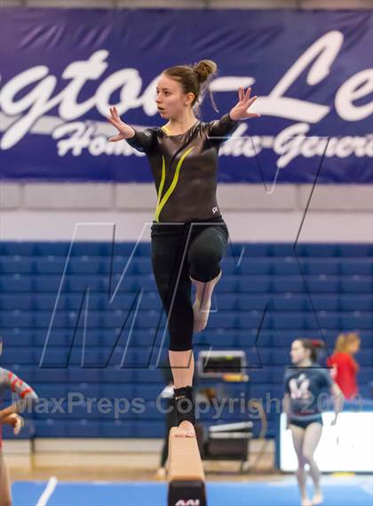 Thumbnail 1 in Multi-Team Meet @ Washington-Lee  photogallery.