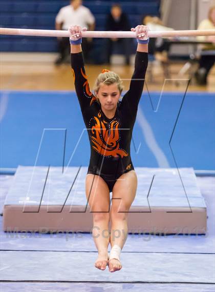 Thumbnail 1 in Multi-Team Meet @ Washington-Lee  photogallery.