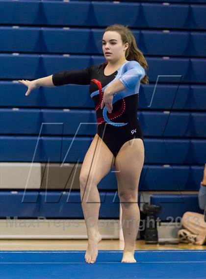 Thumbnail 3 in Multi-Team Meet @ Washington-Lee  photogallery.