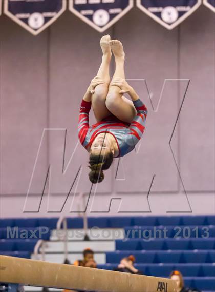 Thumbnail 1 in Multi-Team Meet @ Washington-Lee  photogallery.