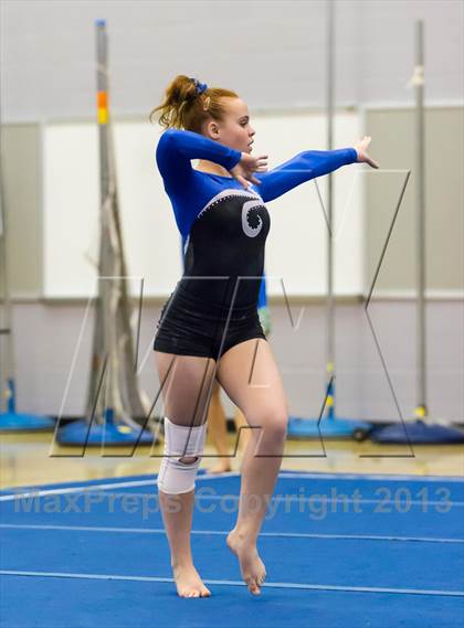 Thumbnail 1 in Multi-Team Meet @ Washington-Lee  photogallery.