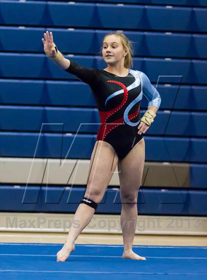Thumbnail 1 in Multi-Team Meet @ Washington-Lee  photogallery.