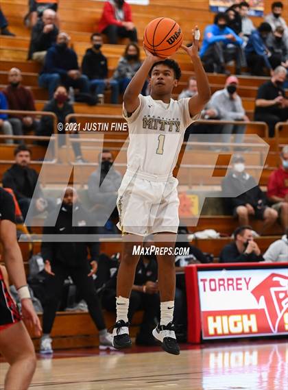 Thumbnail 1 in Lincoln vs. Archbishop Mitty (Torrey Pines Holiday Classic) photogallery.