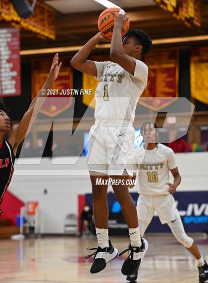 Thumbnail 1 in Lincoln vs. Archbishop Mitty (Torrey Pines Holiday Classic) photogallery.