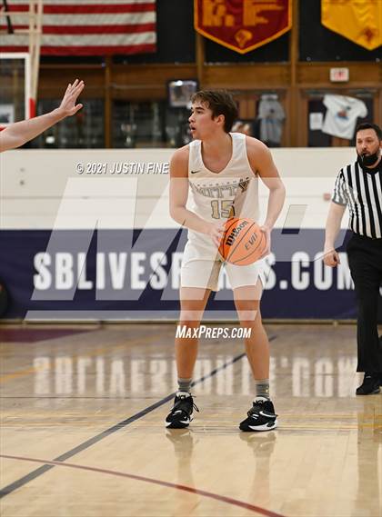 Thumbnail 3 in Lincoln vs. Archbishop Mitty (Torrey Pines Holiday Classic) photogallery.