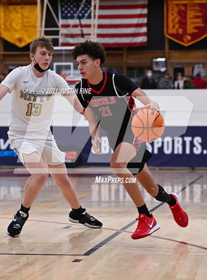 Thumbnail 2 in Lincoln vs. Archbishop Mitty (Torrey Pines Holiday Classic) photogallery.