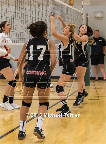 Thumbnail 3 in Las Plumas vs. Corning   (Red Bluff Tournament) photogallery.