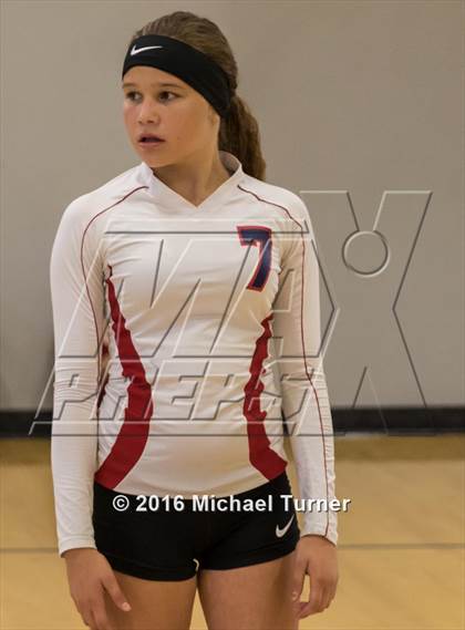 Thumbnail 1 in Las Plumas vs. Corning   (Red Bluff Tournament) photogallery.