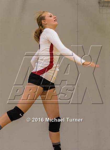 Thumbnail 3 in Las Plumas vs. Corning   (Red Bluff Tournament) photogallery.