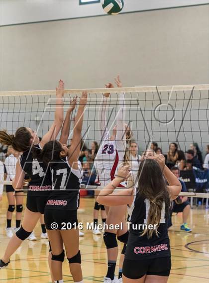 Thumbnail 1 in Las Plumas vs. Corning   (Red Bluff Tournament) photogallery.