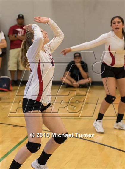 Thumbnail 3 in Las Plumas vs. Corning   (Red Bluff Tournament) photogallery.