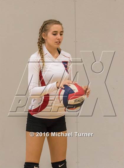 Thumbnail 2 in Las Plumas vs. Corning   (Red Bluff Tournament) photogallery.