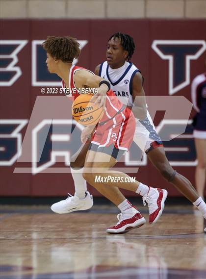 Thumbnail 1 in Regis Jesuit @ Cherokee Trail photogallery.