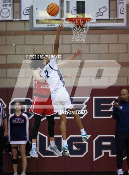 Thumbnail 3 in Regis Jesuit @ Cherokee Trail photogallery.