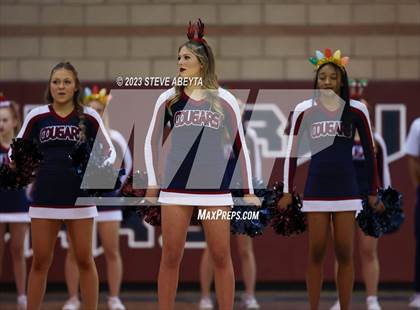 Thumbnail 3 in Regis Jesuit @ Cherokee Trail photogallery.