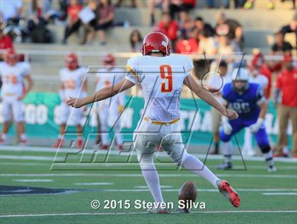 Thumbnail 3 in Mt. Carmel vs. Rancho Bernardo (CIF SDS D2 Final) photogallery.