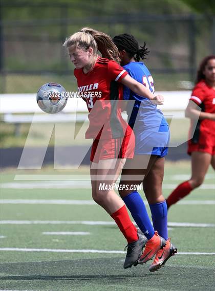 Thumbnail 3 in Butler vs. North Mecklenburg photogallery.
