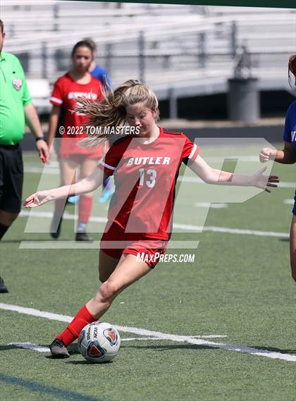 Thumbnail 3 in Butler vs. North Mecklenburg photogallery.