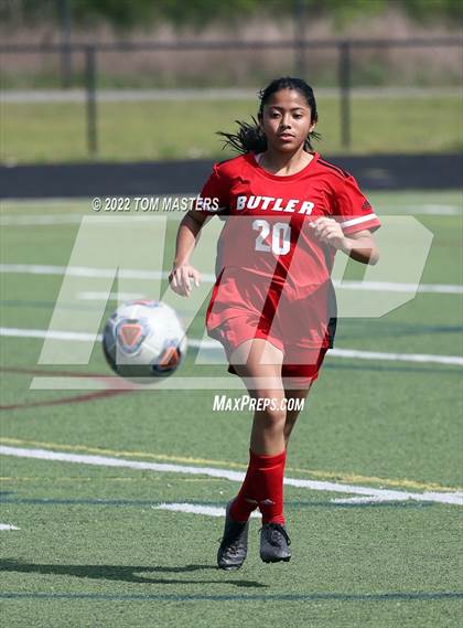 Thumbnail 3 in Butler vs. North Mecklenburg photogallery.