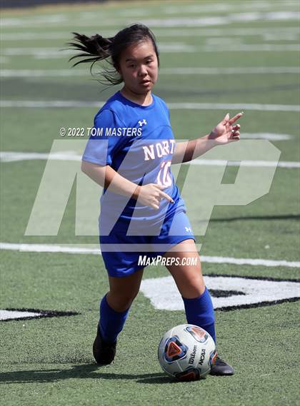 Thumbnail 3 in Butler vs. North Mecklenburg photogallery.