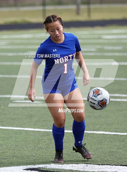 Thumbnail 2 in Butler vs. North Mecklenburg photogallery.