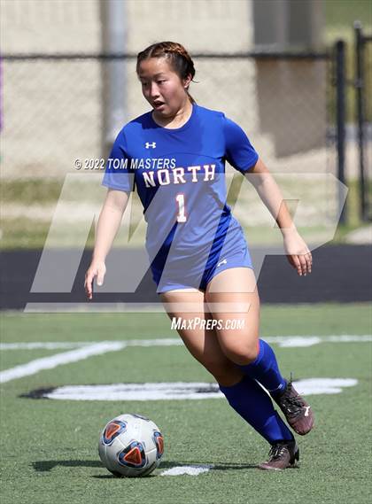 Thumbnail 3 in Butler vs. North Mecklenburg photogallery.