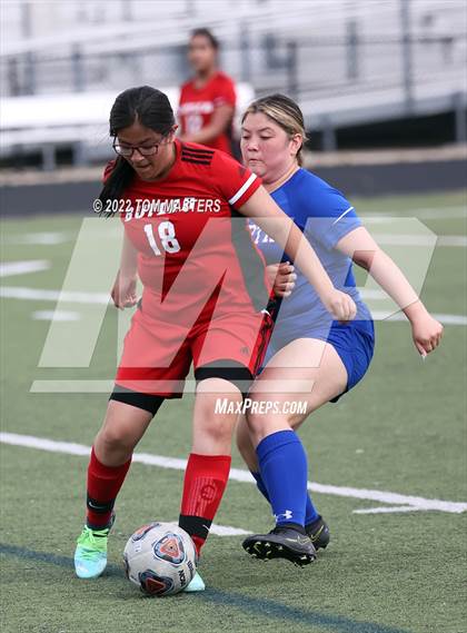 Thumbnail 1 in Butler vs. North Mecklenburg photogallery.