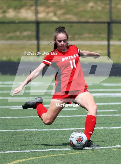 Thumbnail 2 in Butler vs. North Mecklenburg photogallery.