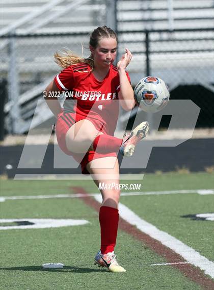 Thumbnail 3 in Butler vs. North Mecklenburg photogallery.
