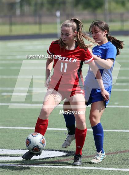Thumbnail 3 in Butler vs. North Mecklenburg photogallery.