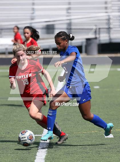 Thumbnail 2 in Butler vs. North Mecklenburg photogallery.