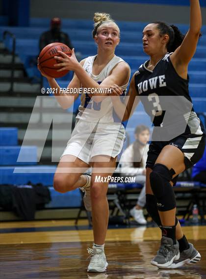 Thumbnail 1 in Howe @ Gunter photogallery.