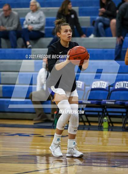 Thumbnail 2 in Howe @ Gunter photogallery.