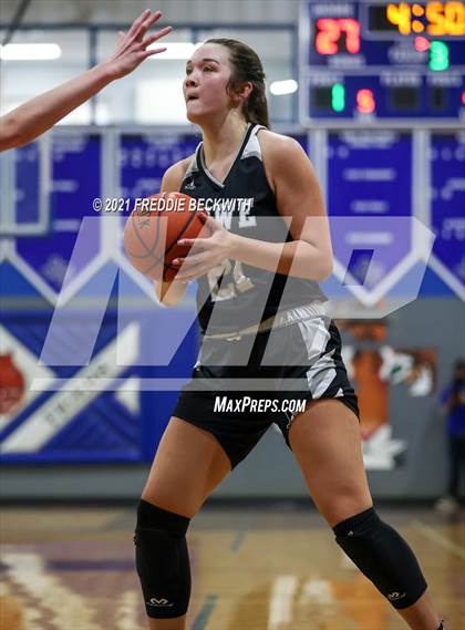 Thumbnail 3 in Howe @ Gunter photogallery.