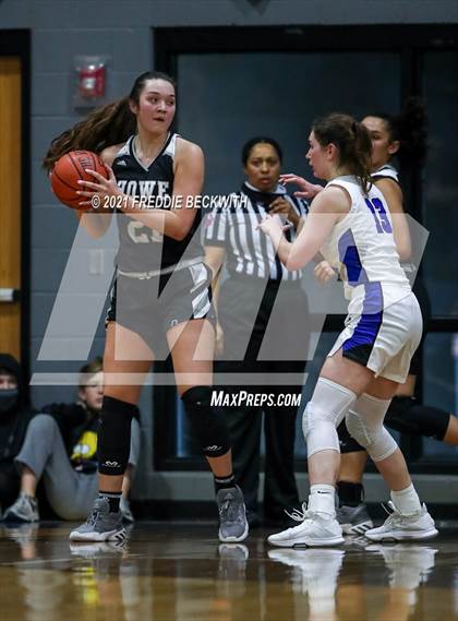 Thumbnail 3 in Howe @ Gunter photogallery.