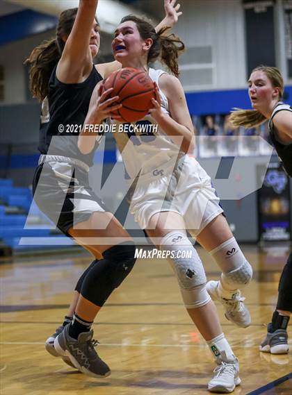 Thumbnail 2 in Howe @ Gunter photogallery.