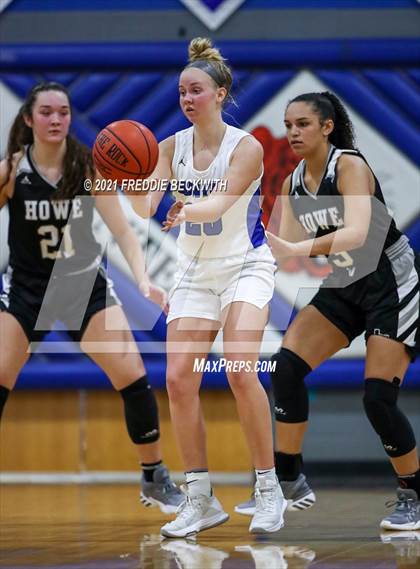 Thumbnail 3 in Howe @ Gunter photogallery.