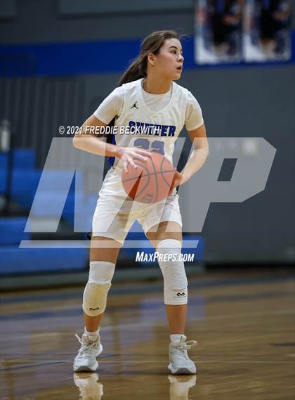 Thumbnail 3 in Howe @ Gunter photogallery.